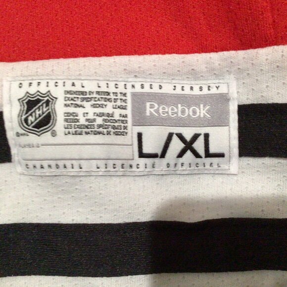 Chicago Blackhawks NHL Jersey Youth L/XL Jonathan Toews Hockey - Picture 4 of 5